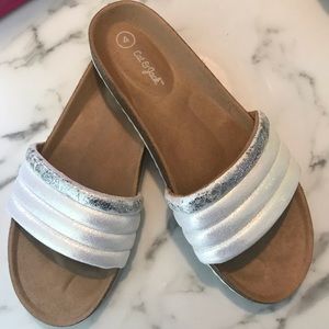 White Pearl Slides